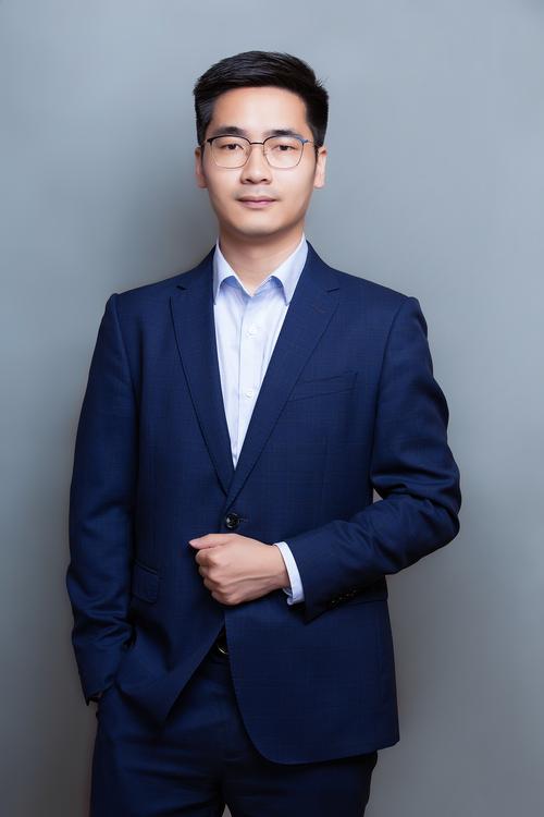 谢丹 视觉与舞美负责人